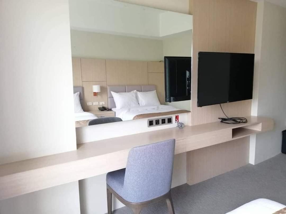 Sotogrande Neopolitan Hotel Quezon City Eksteriør billede